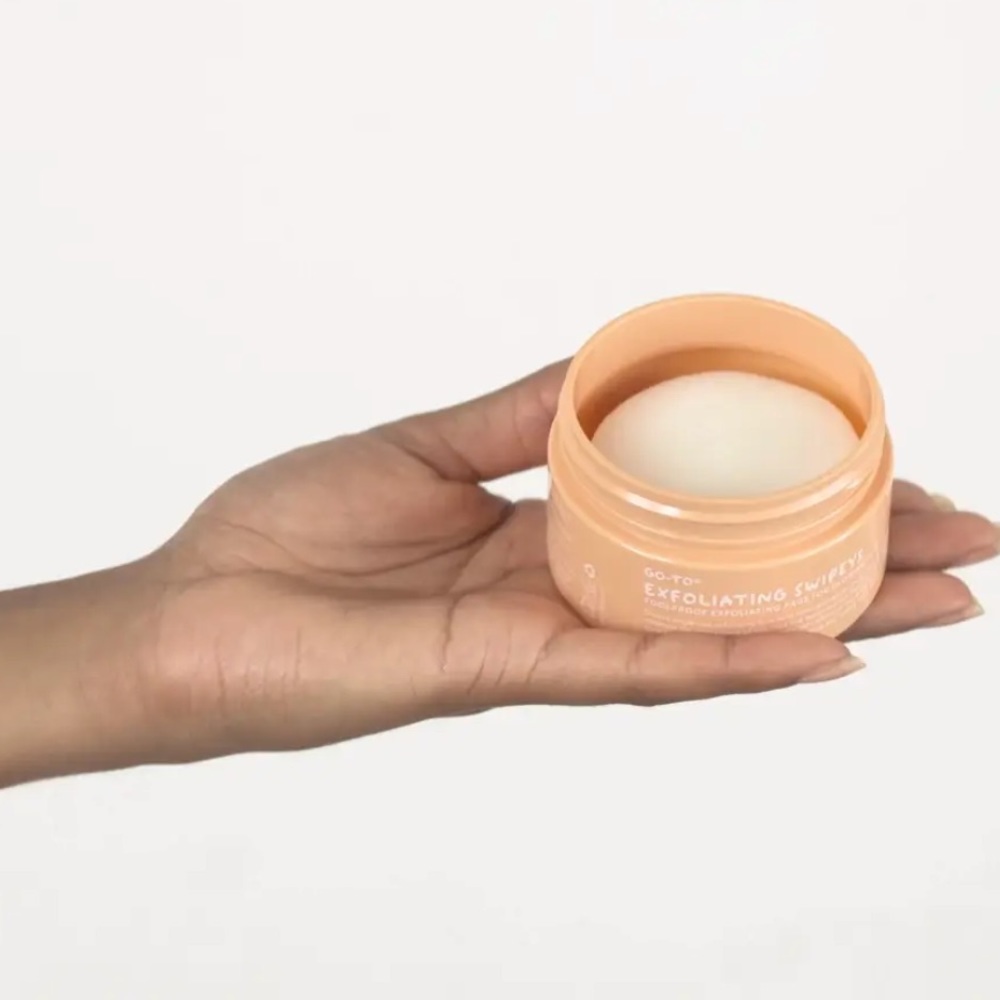 GO-TO | Exfoliating Swipeys - Picture 4 of 5